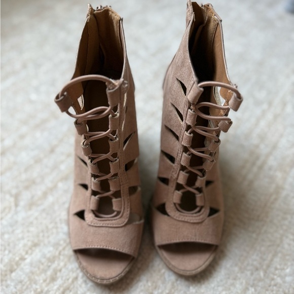 Boot / Sandal Heels Size 6 Brown Tan - Picture 2 of 8